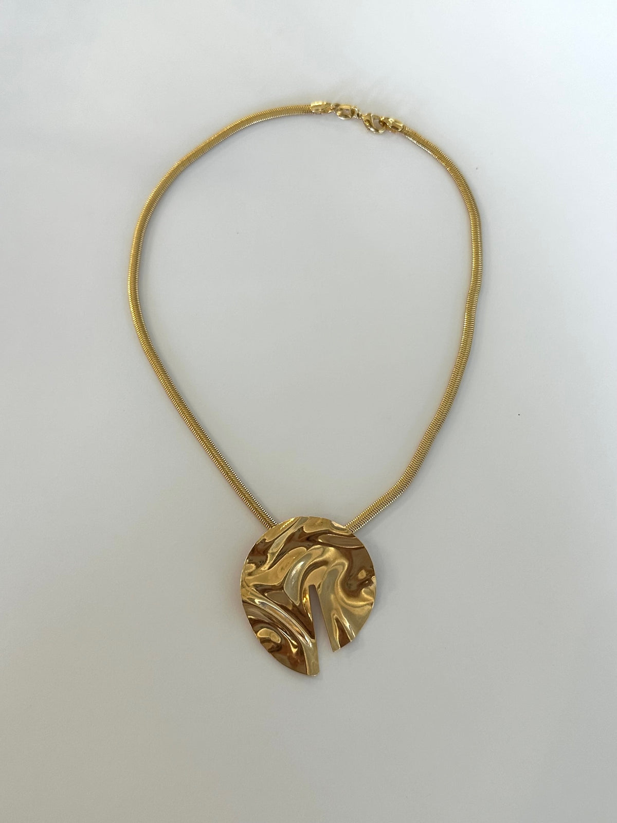 Circle Pendant Necklace