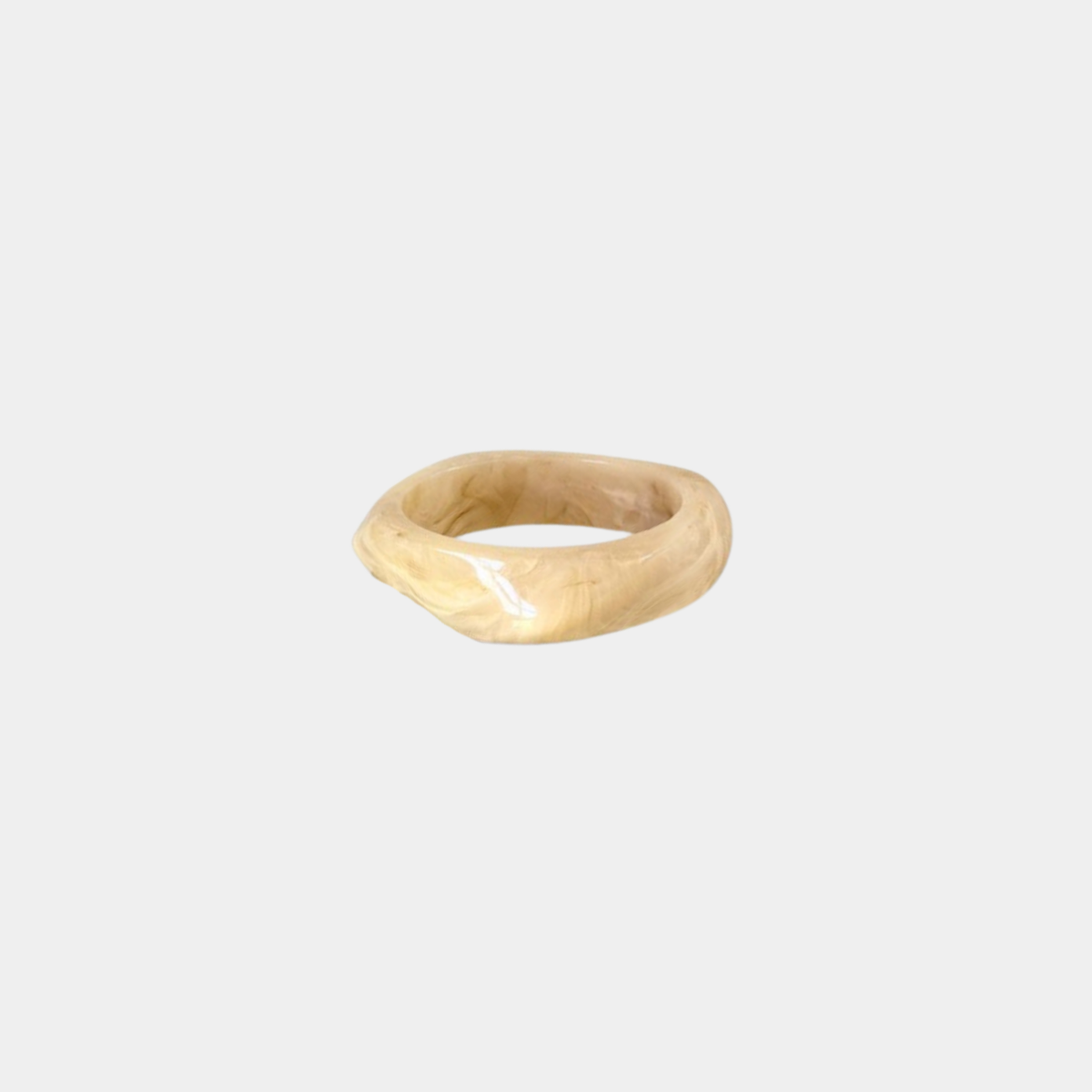 Como Cream Bangle
